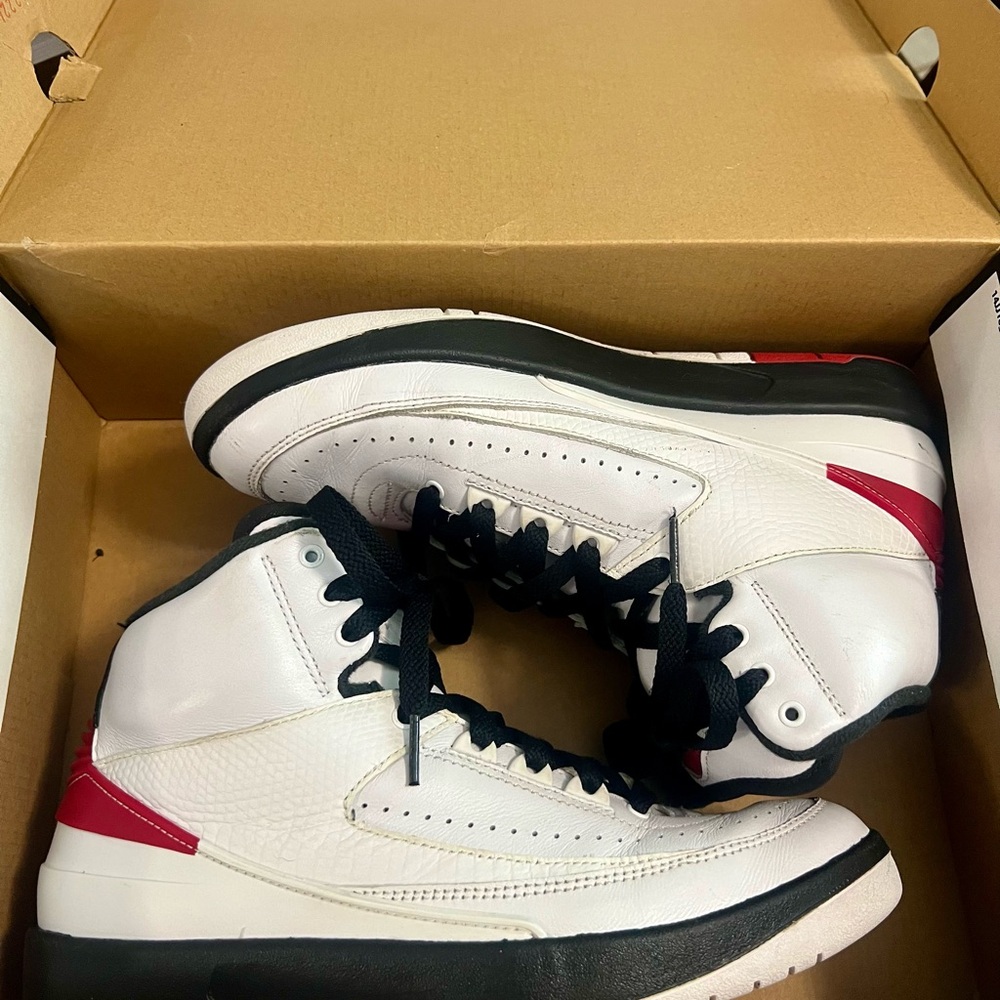 Air Jordan 2 “Chicago” Men’s size 7